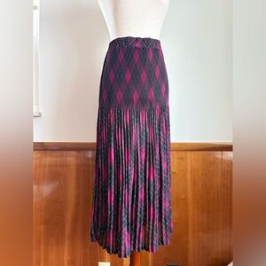 Vintage magenta navy burgundy pleated skirt